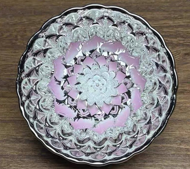 Rich Silver Powder Lotus